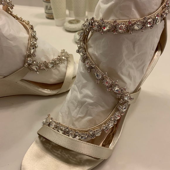 Badgley Mischka Bennet Embellished Wedge Evening - Picture 1 of 5